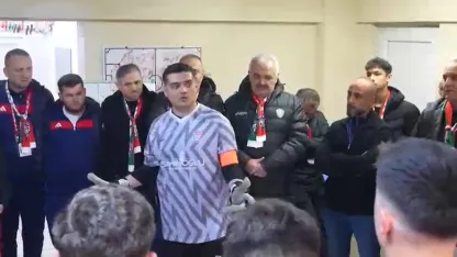 Şampiyonluk maçı öncesi takım kaptanından ağlatan konuşma