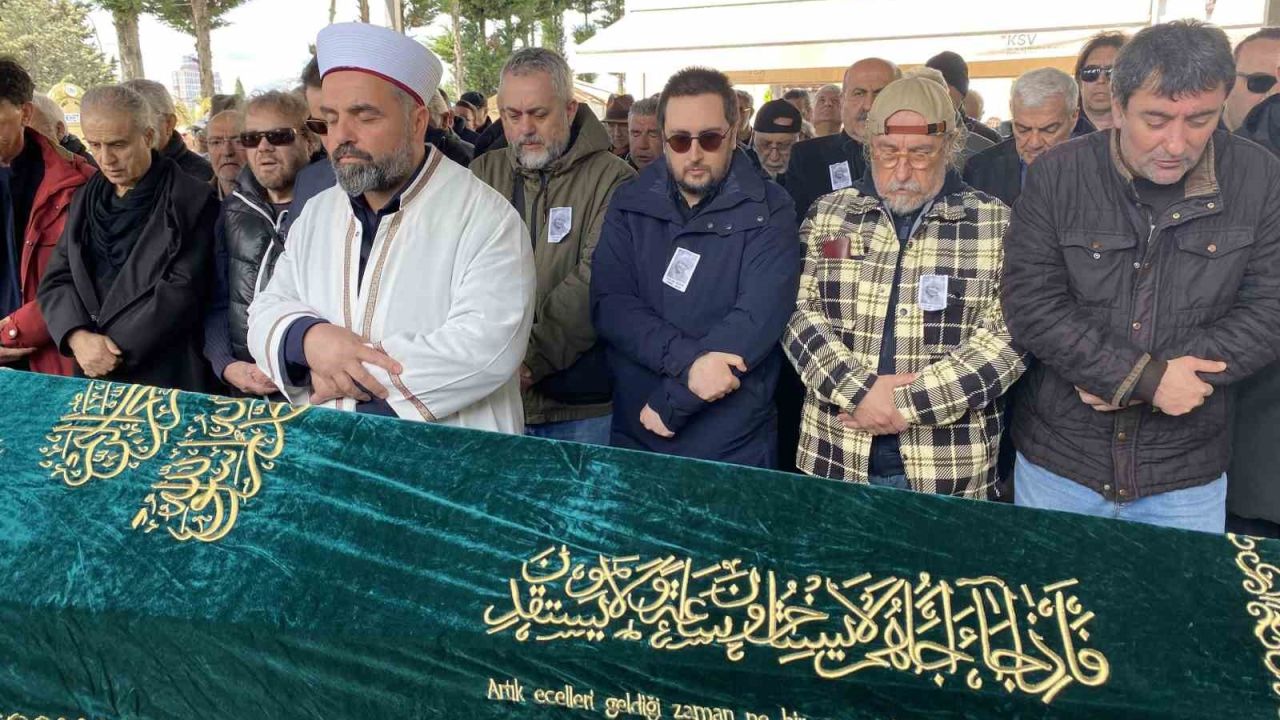 Sanatçı Tülay Özer son yolculuğuna uğurlandı