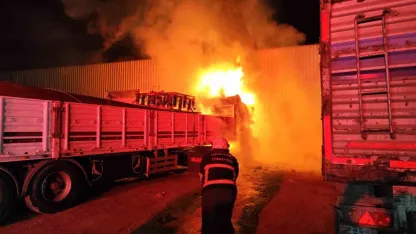 Şanlıurfa’da tır garajında korkutan yangın