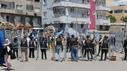 Şırnak’ta 1 Mayıs halaylarla kutlandı