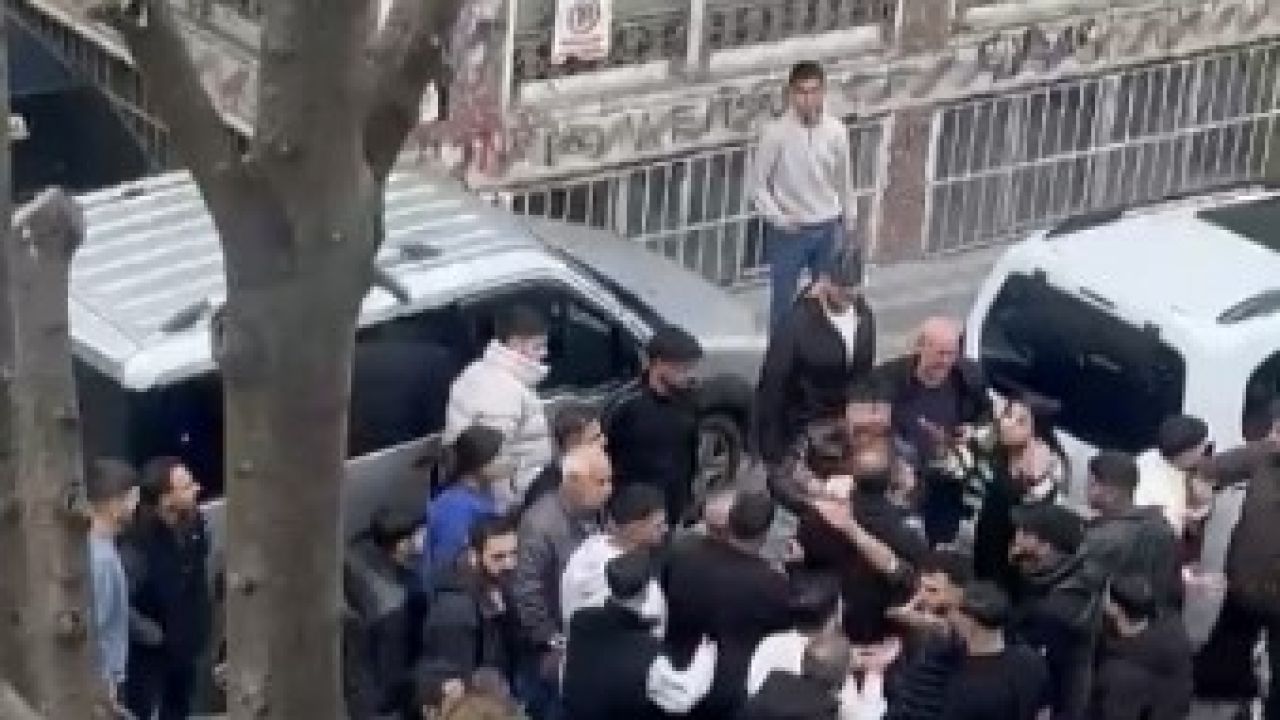 Sultangazi’de iki grup birbirine girdi: Silahların kullanıldığı kavgada 1 gözaltı