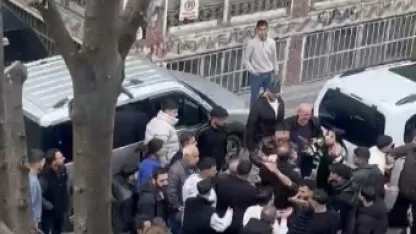 Sultangazi’de iki grup birbirine girdi: Silahların kullanıldığı kavgada 1 gözaltı