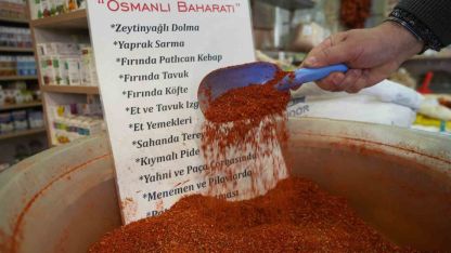 Tarifini kendi buldu, 29 yıldır aynı baharatı satıyor