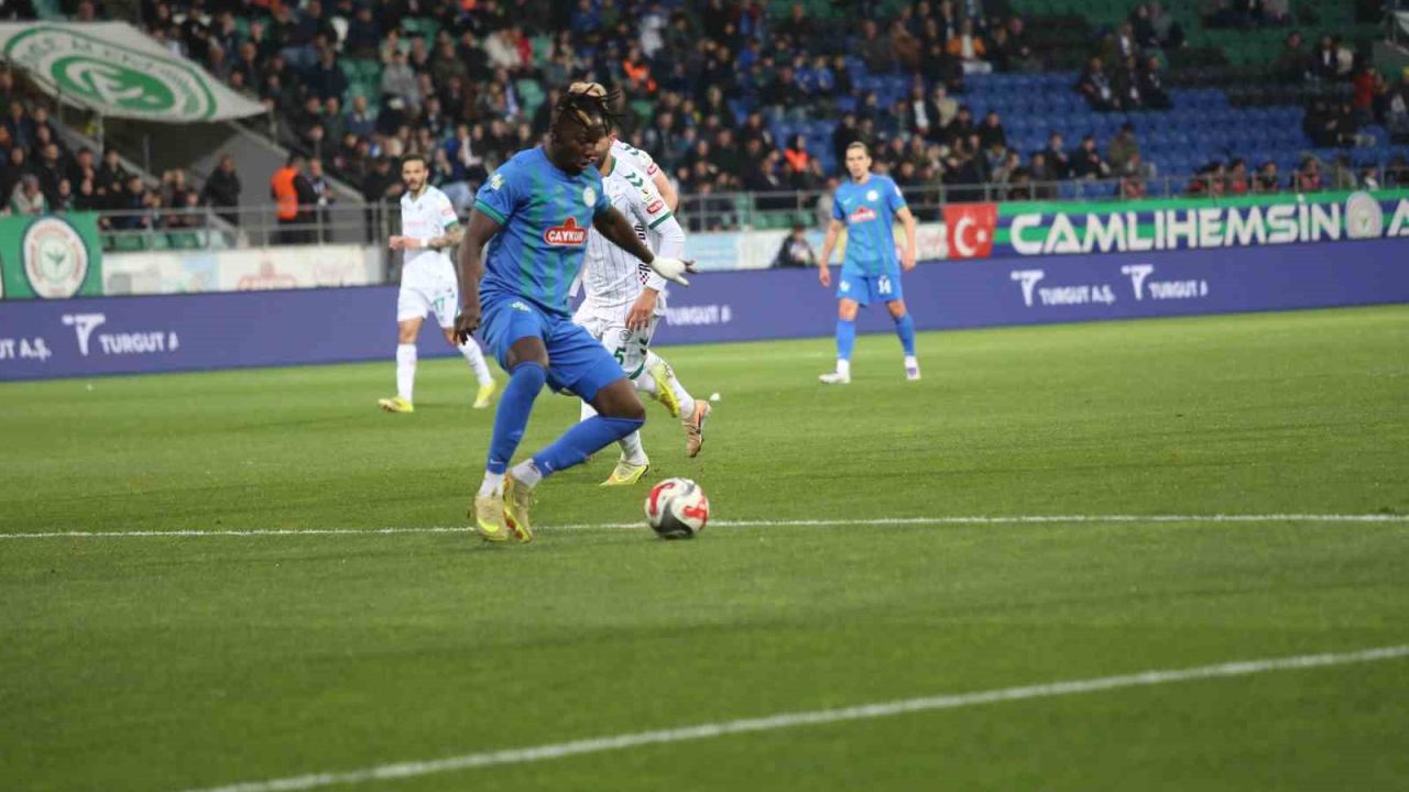 Trendyol Süper Lig: Çaykur Rizespor: 3 - Konyaspor: 2 (Maç sonucu)