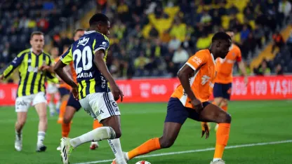 Trendyol Süper Lig: Fenerbahçe: 3 - RAMS Başakşehir: 1 (Maç sonucu)