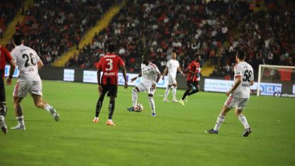 Trendyol Süper Lig: Gaziantep FK: 0 - Beşiktaş: 2 (Maç devam ediyor)