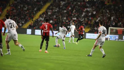 Trendyol Süper Lig: Gaziantep FK: 0 - Beşiktaş: 2 (Maç devam ediyor)