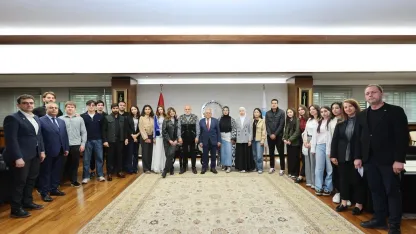 Türk Dünyası gençleri, Kültür Başkenti Kayseri’de Başkan Büyükkılıç’ı ziyaret etti