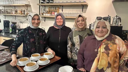 Türkiye’nin ilk ekolojik marketinde vatandaşlara ekşili pilav ikramı