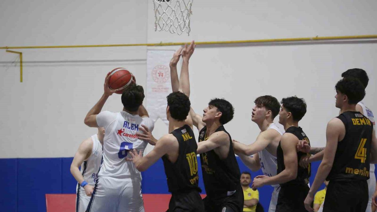 U18 Basketbol Türkiye Şampiyonası ilk gün sonuçları