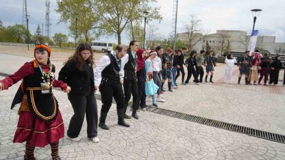 Üniversite öğrencilerinin Hıdırellez coşkusu