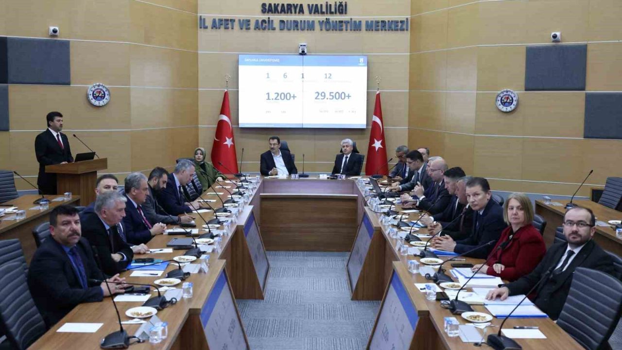 Üniversitenin yeni kampüs alanı için imzalar atıldı