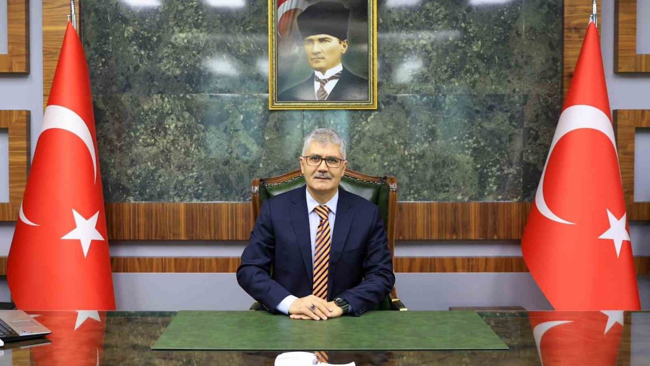 Vali Çelik: "İlimiz genelinde yapı stokumuz yüzde 75 oranında yenilenmiştir"