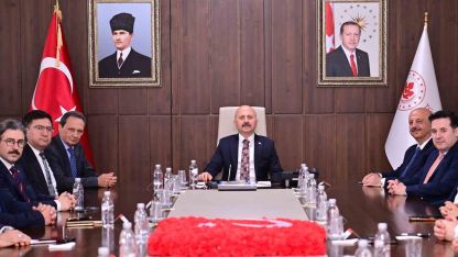 Vali Varol, vali yardımcıları ve kaymakamlarla bir araya geldi