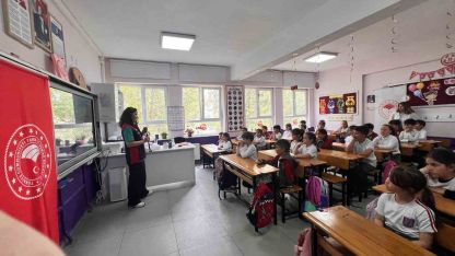 Veterinerler minik öğrencilerle buluştu