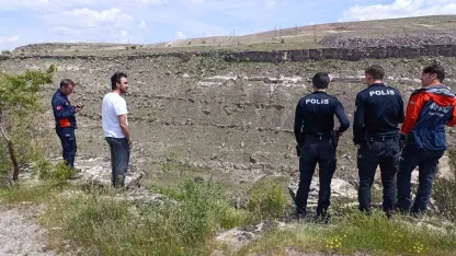 Viyadükte mahsur kalan genç kurtarıldı