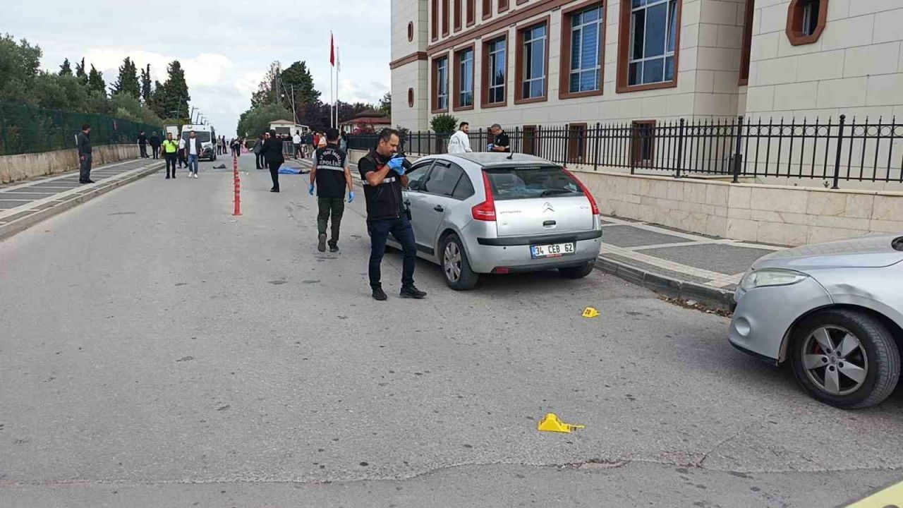 Yalova’da adliye önündeki cinayetin kan donduran görüntüleri ortaya çıktı