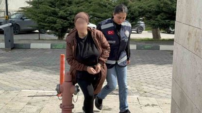 Yeğeninin altınlarını çalıp kendine otomobil alan teyze tutuklandı