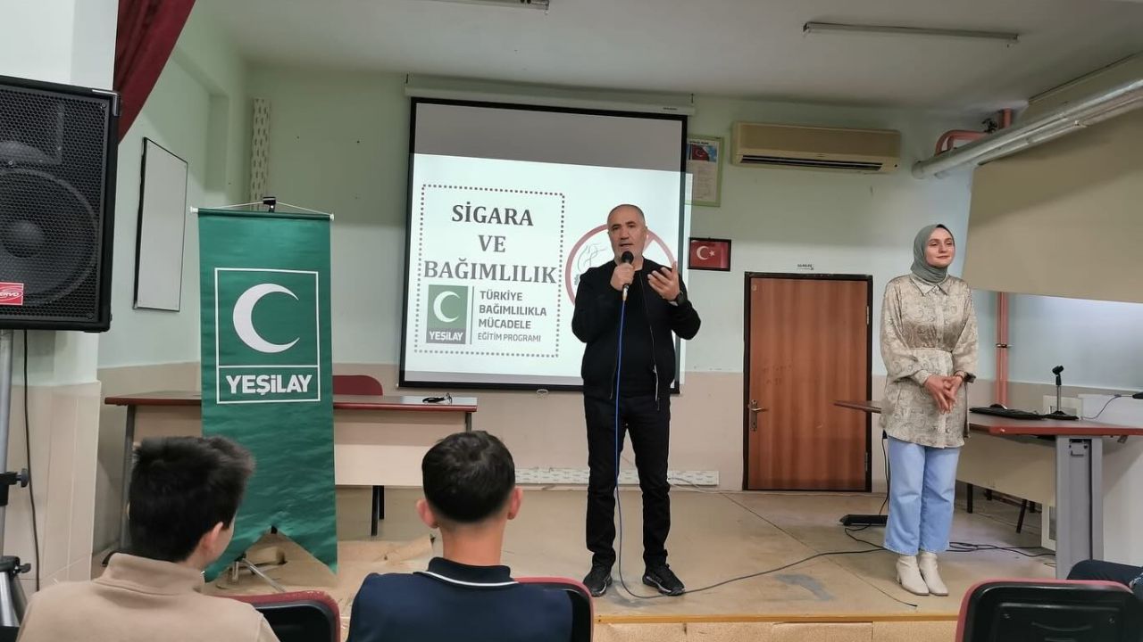 Yeşilay Niğde Şube Başkanı Yıldız: "Bağımlılığın türü değişse de tehlike aynı"