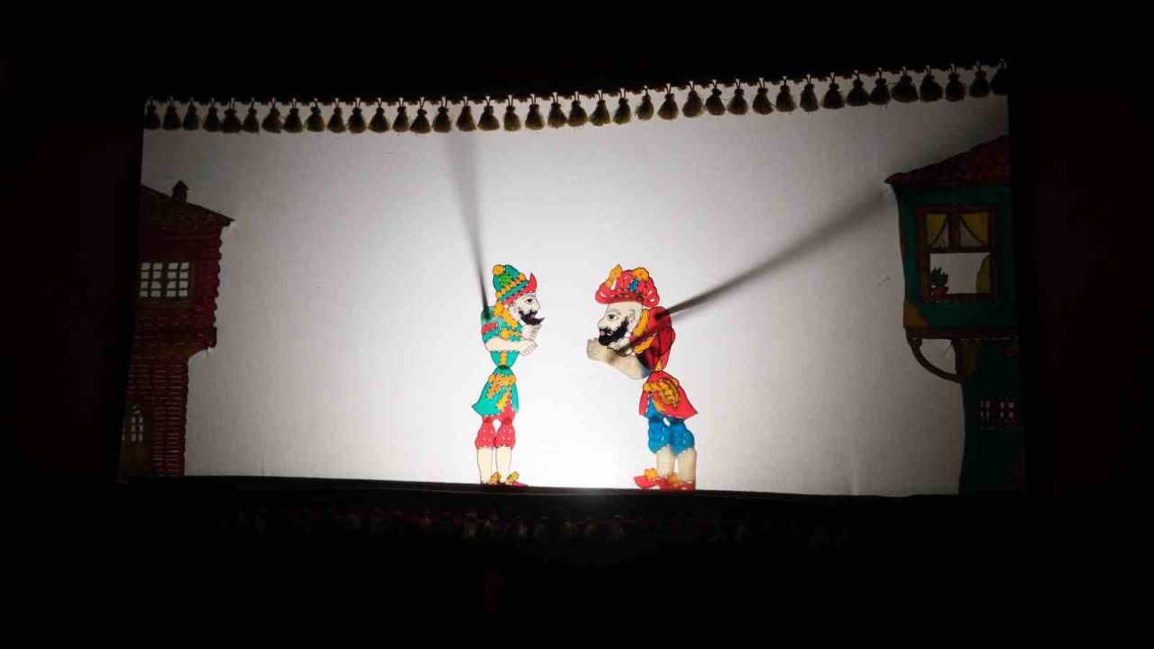 Yıldırımlı çocuklar Hacivat Ve Karagözle buluştu